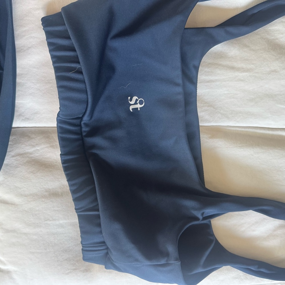 Strut-This collab with CycleBar Navy Sports Bra size s